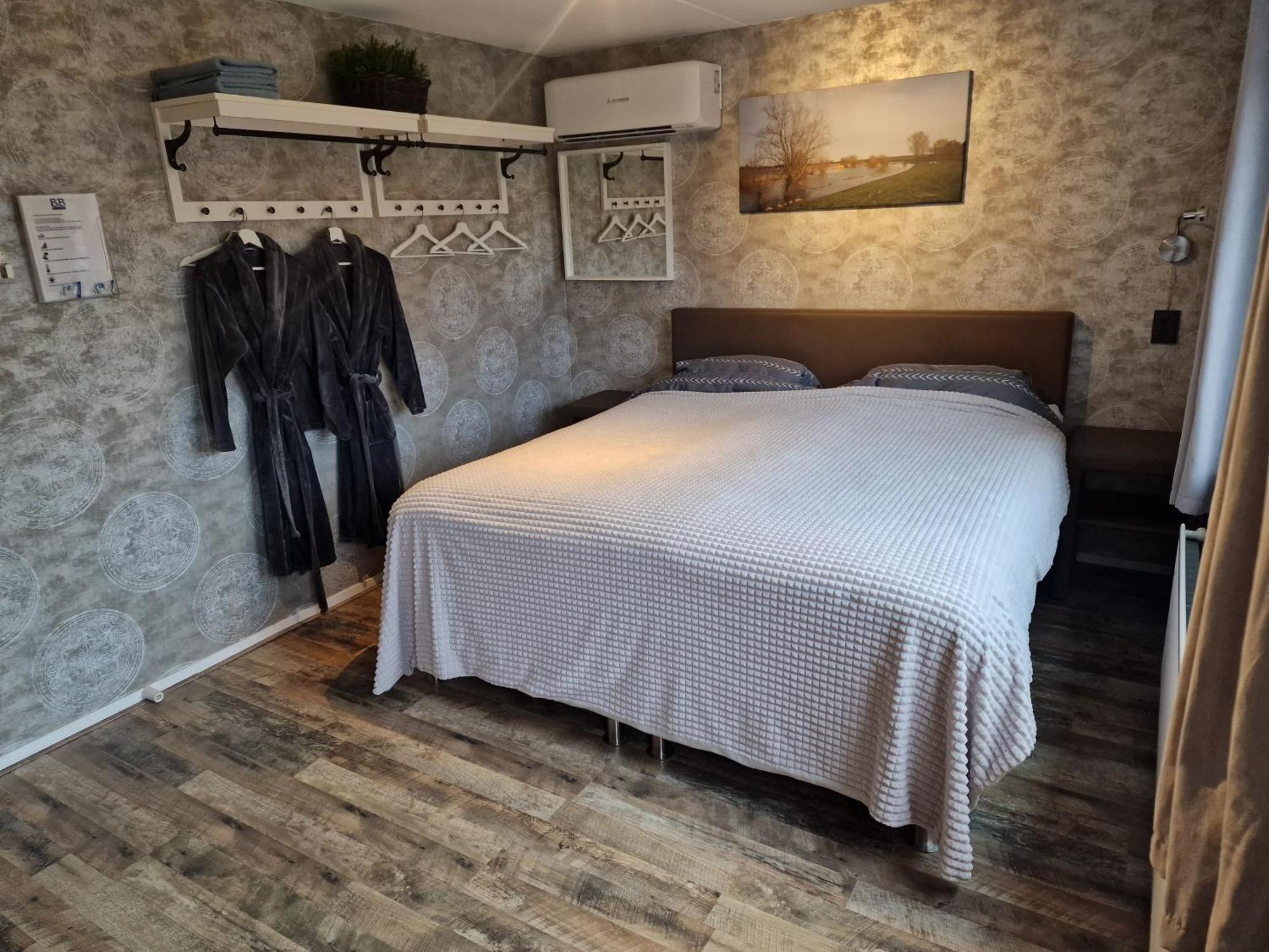 Bed & Budget Mackenzieplaats Bed & Breakfast